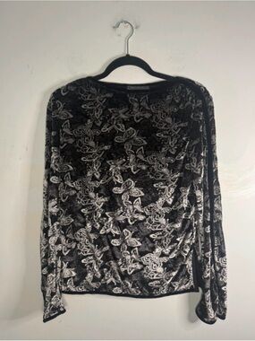 Adam pour Eva Black Sliver Velvet Butterfly Long Sleeve Top